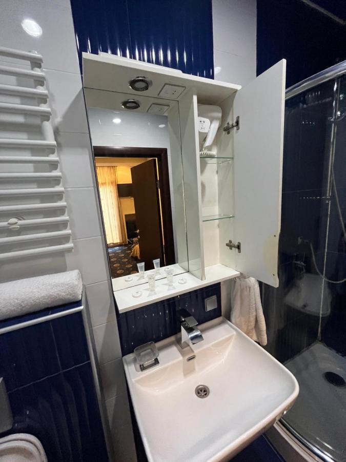 Hotel New Royal Tbilisi Zewnętrze zdjęcie