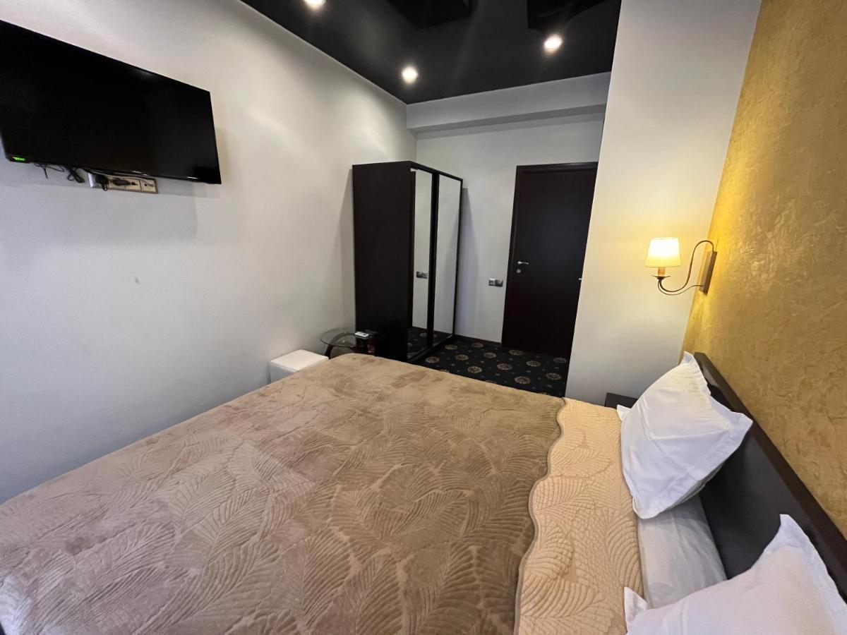 Hotel New Royal Tbilisi Zewnętrze zdjęcie