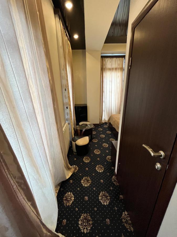 Hotel New Royal Tbilisi Zewnętrze zdjęcie