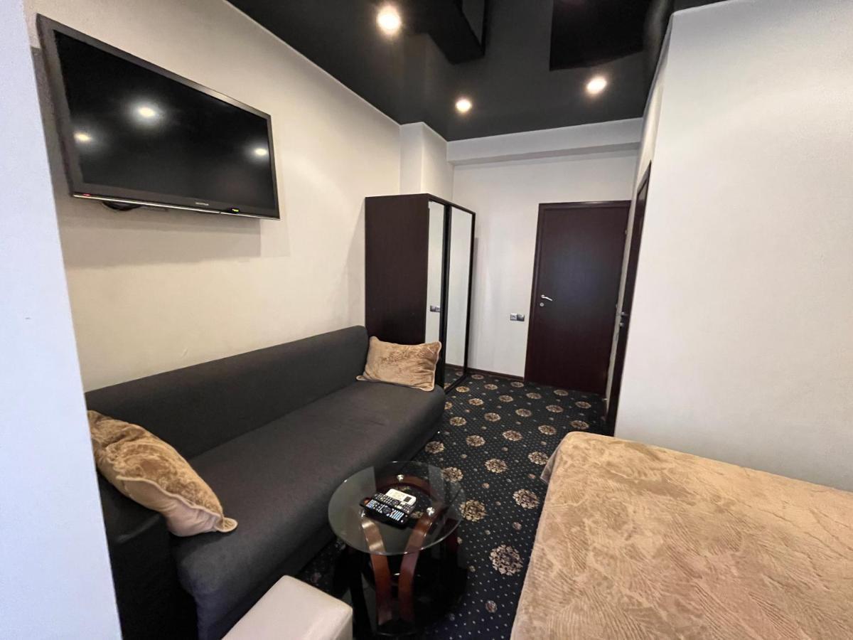 Hotel New Royal Tbilisi Zewnętrze zdjęcie