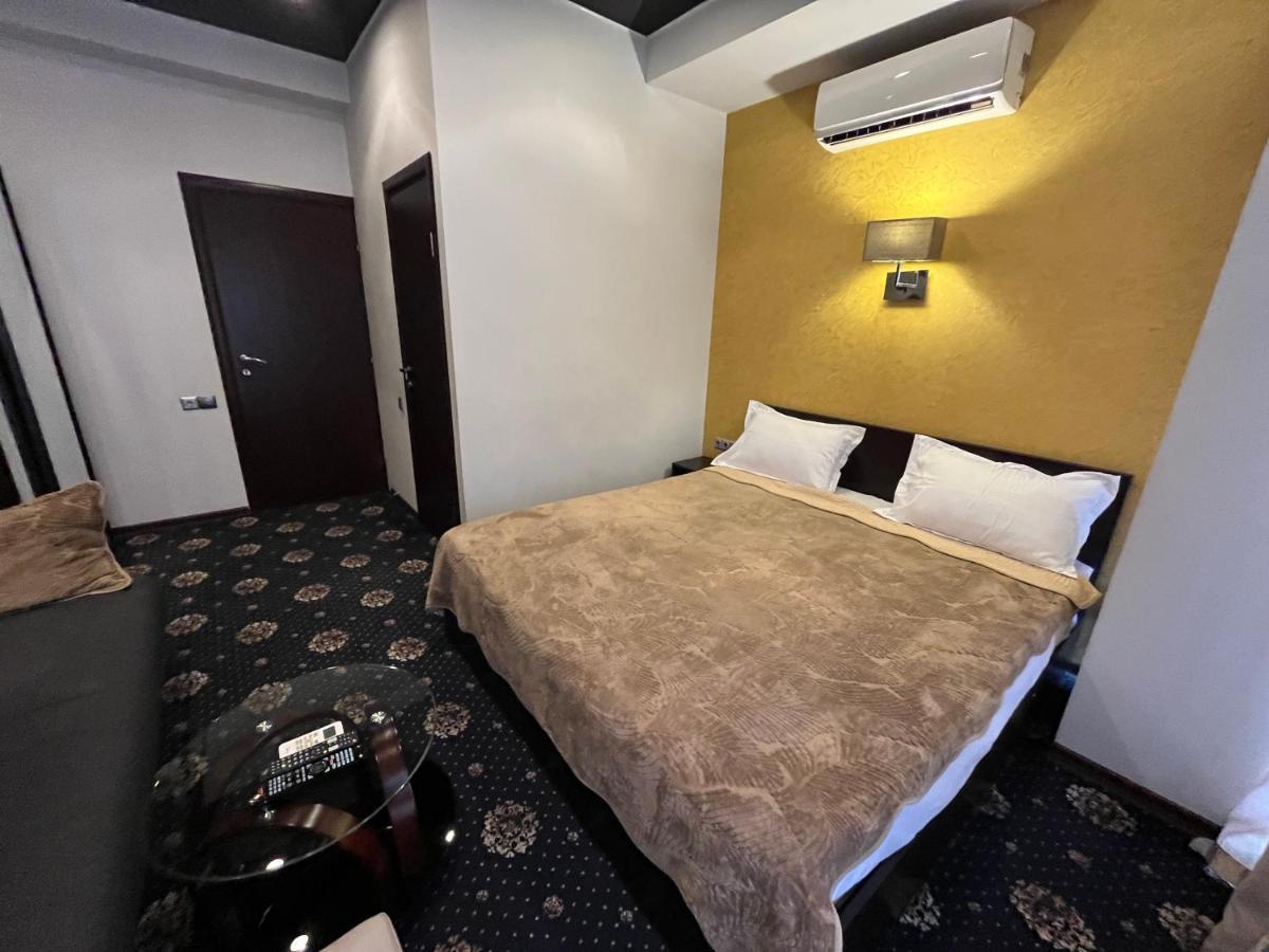 Hotel New Royal Tbilisi Zewnętrze zdjęcie