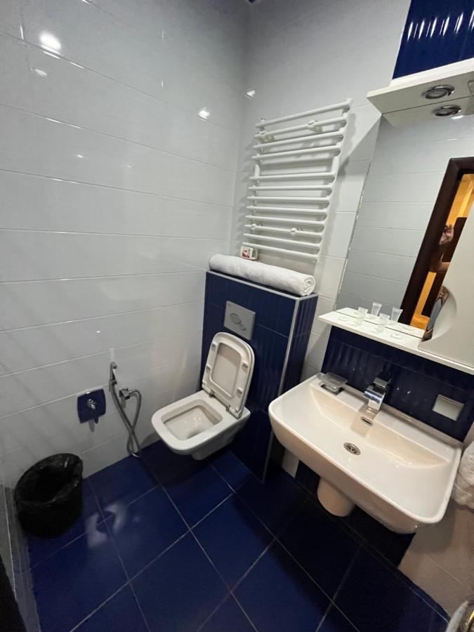 Hotel New Royal Tbilisi Zewnętrze zdjęcie