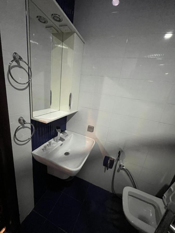 Hotel New Royal Tbilisi Zewnętrze zdjęcie