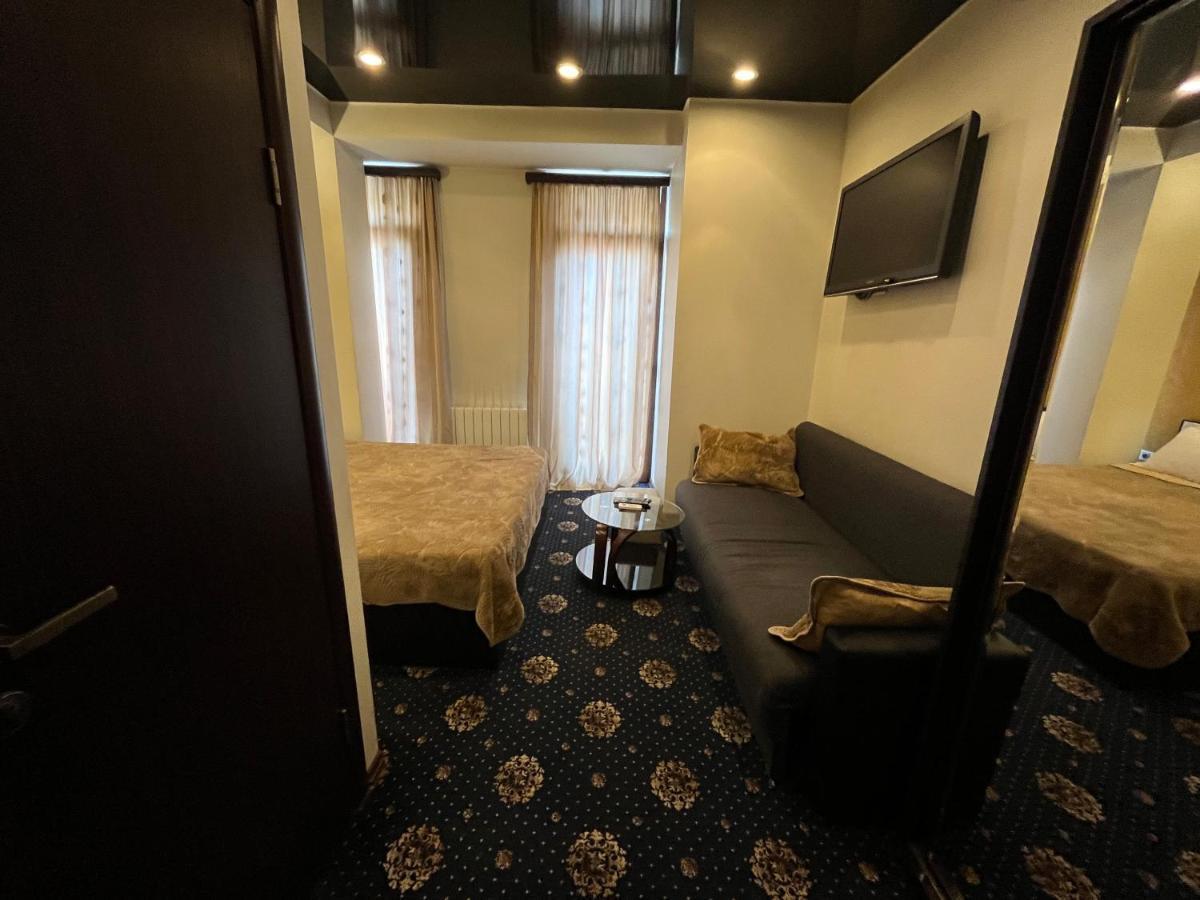 Hotel New Royal Tbilisi Zewnętrze zdjęcie
